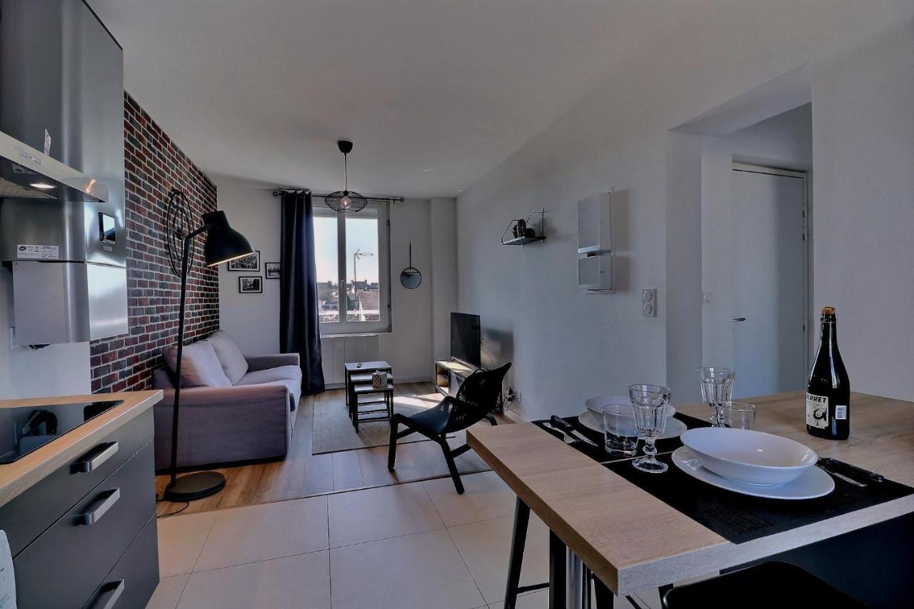 Appartement Logisy En Centre-Ville De Vitre I Logisy L'Indu Вітре Екстер'єр фото